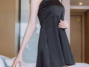 BoBoSocks袜啵啵 - 透明脚尖和黑丝，在美图里彻底释放出了另一种气场，稚予靠谱吗哈哈。
