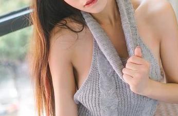 GIRLT果团网 - 美图新境界，黄歆苑高跟鞋走出新风格，脚下生花！