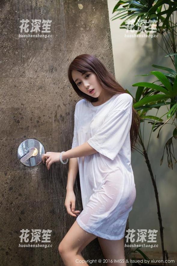 IMiss爱蜜社 - 美图欣赏：俞公主和她的浴缸，水纹里的微妙光影