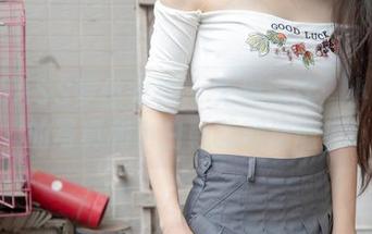 MSLASS梦丝女神 - 无畏泥泞：小除夕的写真和小白鞋嗨翻废墟！
