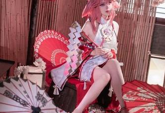Natsuko夏夏子：朦胧OL合集，这些姿势你见过吗？绝对意外