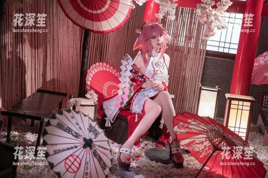Natsuko夏夏子：朦胧OL合集，这些姿势你见过吗？绝对意外