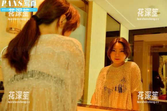 PANS写真-阳阳 PANS写真 - 阳阳的网袜:原图竟然这么诱人,在这呆了好久才走开。