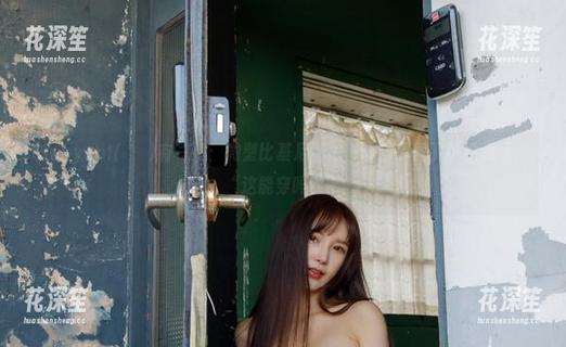 Seoyool(서율)有一招：微型比基尼私拍，让你原图下纷纷表示：“这能穿吗？”