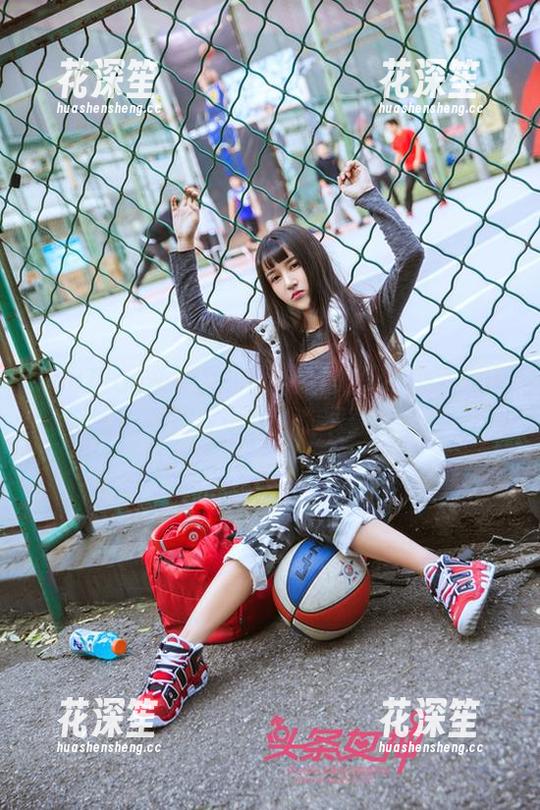 TouTiao头条女神-刘瑾希 TouTiao头条女神 - 全套美图归来了刘瑾希的罗曼史任你下载!