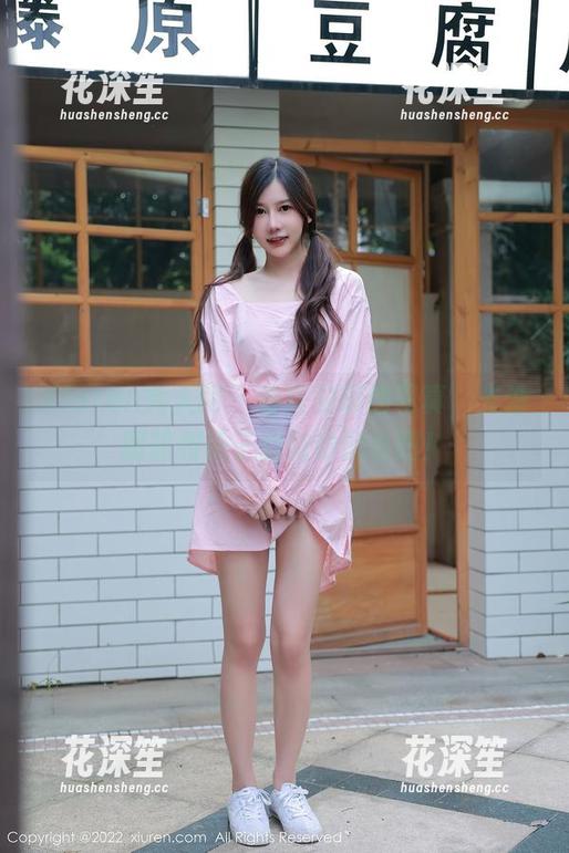 Xiuren秀人网-唐安琪 Xiuren秀人网 - 看唐安琪的写真,光滑腿部和袜子的微妙配合吧!