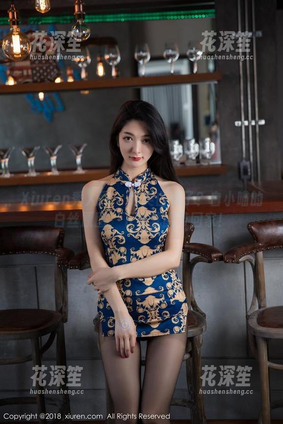 Xiuren秀人网 - 另类白娘子？白小喵的白丝原图，下载就能带回家！