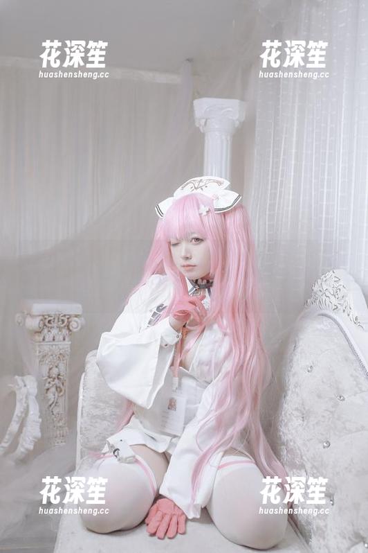美图图集：asagiriai(爱ちゃん)说飞鸟马时，结果我在旁边偷乐。