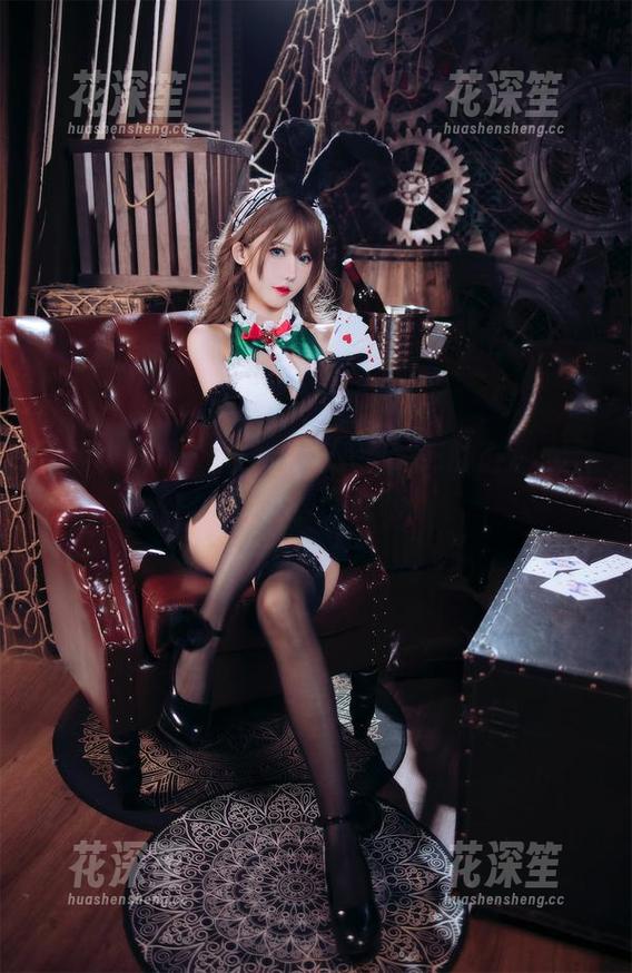 写真小剧场：仙女月与NIKKE的胜利女神，爱丽丝你说啥？