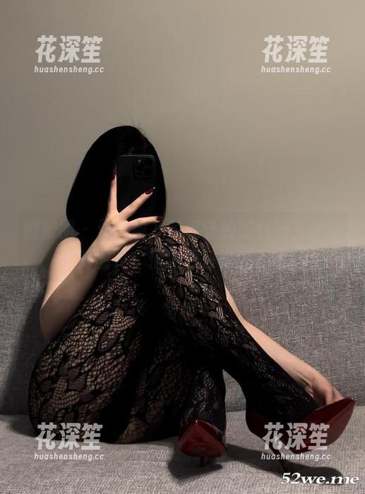 保守的二舅妈 微密圈 - 体操服下的保守的二舅妈,分享阵阵图片!情绪复杂到说不出。