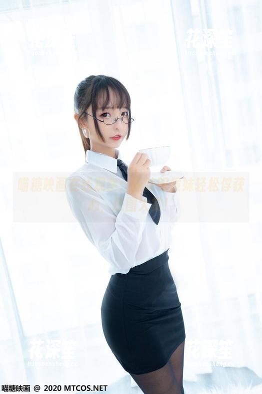 喵糖映画在线观察：猫咪眼镜妹轻松俘获心，原图大赏！