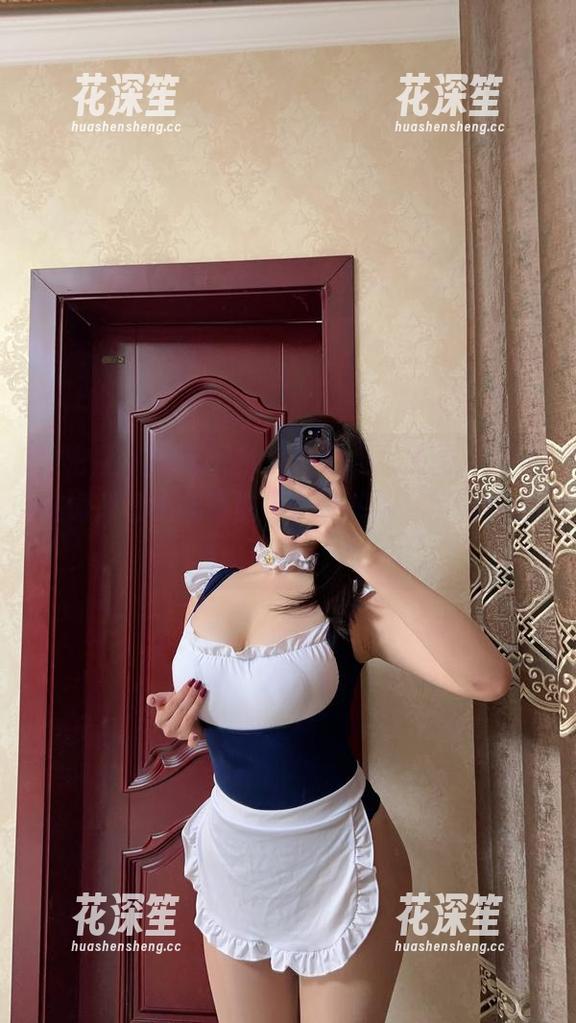 微密圈 - 对于奶宝妹纸的校服原图，私拍这词简直不能再贴切，没想到还可以这么可爱...
