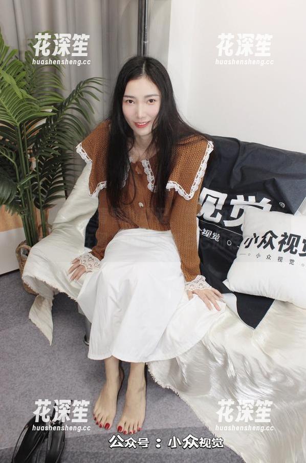 小众视觉 - 青春的印记，燕子的镂空大放异彩，在图库中叫嚣着自己的存在。