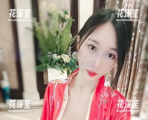 微密圈 - 写真记录小玉吃果冻，空姐风范是不是太来了点？我的小心脏