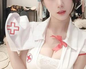 微密圈 - 图集：小玉吃果冻的秘书日常，反正我可能要非工作时间了……