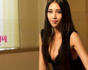 尤果网 - 脚步轻盈，COCO的美脚精选久等你来！