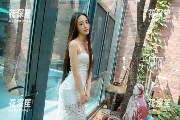 尤果网-Maggie 尤果网 - Maggie最新作品集,吊带风,但我这心思有点乱套了。