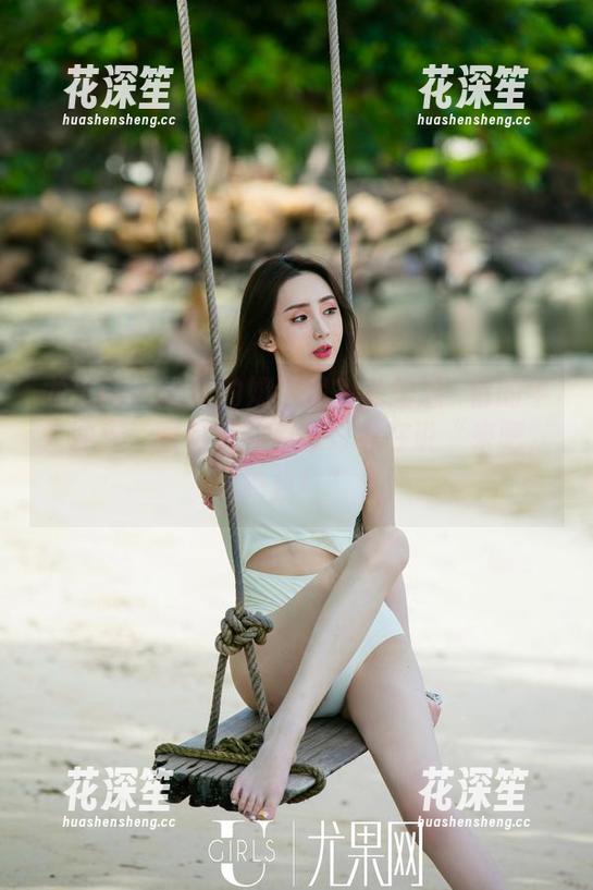 尤果网 - 说好的奶牛呢？私拍温鈊怡的牛气冲天，图包里的姿态好像在说“来吧，喝我！”
