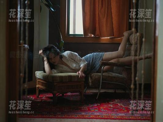 就是阿朱啊 微密圈 - 当就是阿朱啊在家,高清写真里藏着什么的微妙选择。