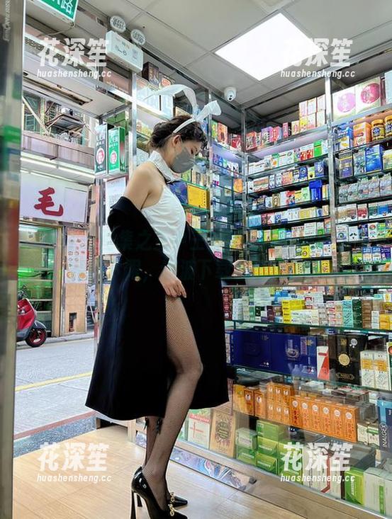 就是阿朱啊 微密圈 - 图集之王中王!就是阿朱啊穿连衣裙没下限,这波下载我给满分!
