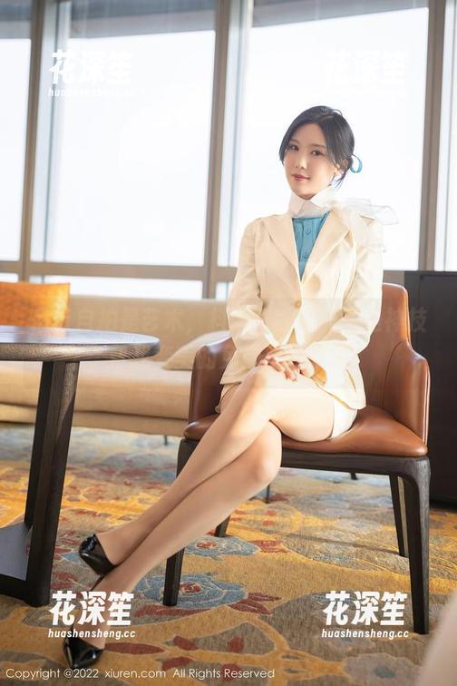 抖娘利世 吊带自拍是艺术,抖娘利世说美图是神技,帮我变美的免费机会来啦!