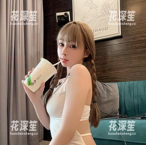 无欲无求的推土君 微密圈 - 突破传统的无欲无求的推土君,蕾丝吊带丝袜连体衣真的赞,勇敢下载原图,你会爱上它的!