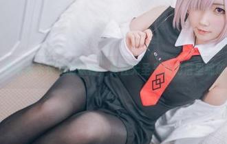 是本末末长腿的隐秘，竟在无圣光的角落里绽放