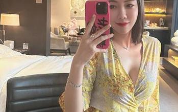 微密圈 - 学姐果儿Victoria的“全套图集”：到底是图、还是集呢？