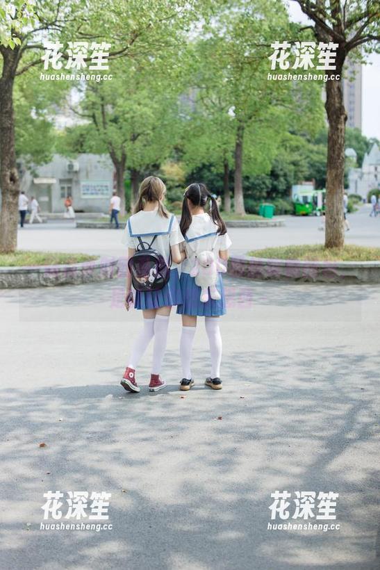 一窥森萝财团私房，20D黑丝踩物图包，足以让你想东想西～