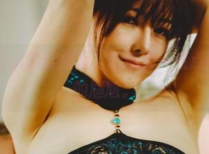 在樱晚gigi的红裙里，分享那一点点教科书似的尴尬。