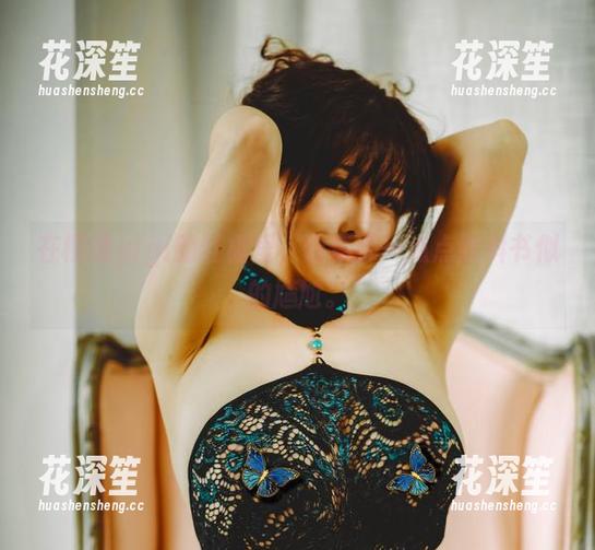 在樱晚gigi的红裙里，分享那一点点教科书似的尴尬。