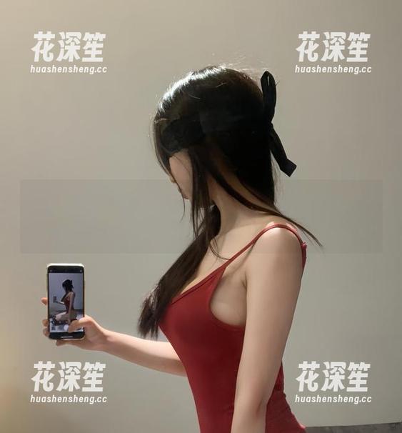 火龙果羊 微密圈 - 高清合集里的小野猫:火龙果羊的夏日嬉戏