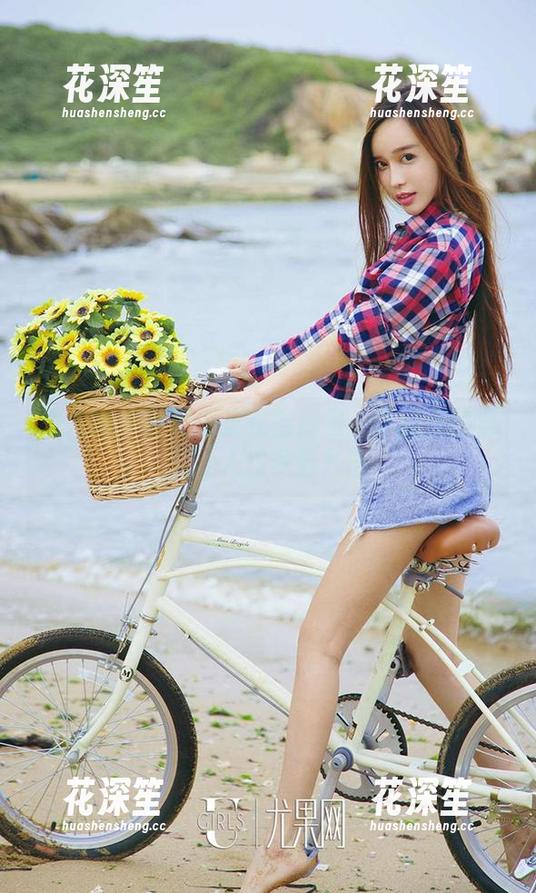 爱尤物-李丽莎 爱尤物 - 时间停止在图库里:李丽莎的夏天让人想多看几遍