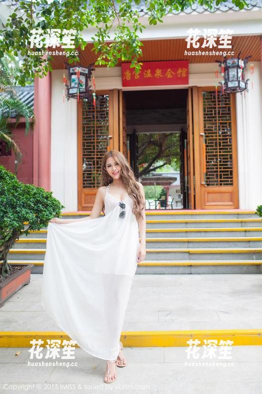 爱蜜社-黄歆苑 爱蜜社 - 水手服下的“拨浪鼓”:黄歆苑在图库里晃悠~