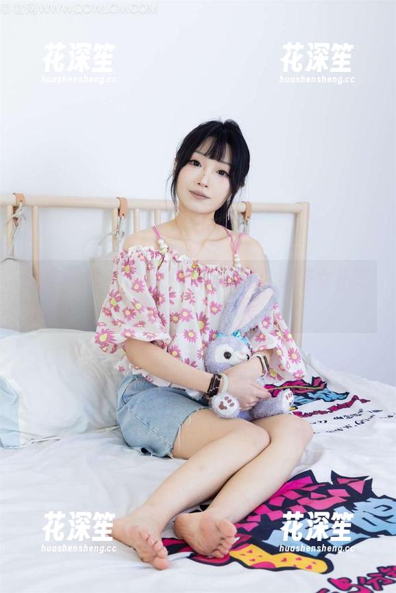物恋传媒 - 缺席的午茶时光：小茶女仆写真资源大公开