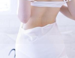 白露Bululu的缤纷套图：更新了，本以为会无聊，再看一遍吧
