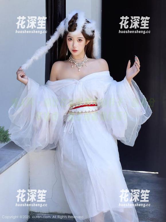 秀人网-娜比 秀人网 - 娜比在水手服中的样子,图库分享给你,是否有萌到你呀?