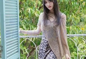 秀人网 - 娜露Selena，带来的美足最新美图，看得我想嫉妒却又不得不佩服。
