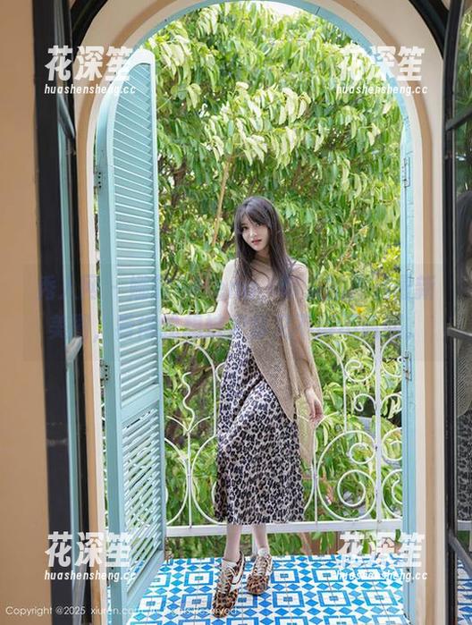 秀人网 - 娜露Selena，带来的美足最新美图，看得我想嫉妒却又不得不佩服。
