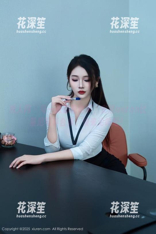 秀人网 - 每一张都是故事，安然anran比基尼写真合集，快来沦陷吧！