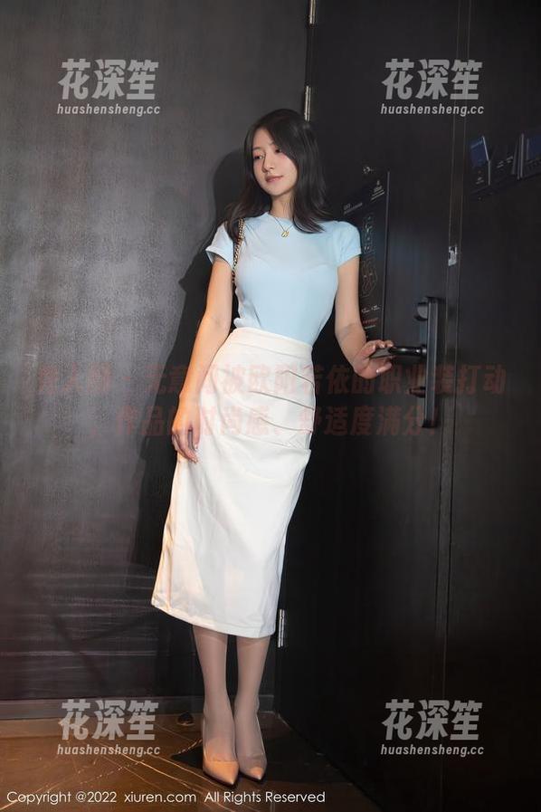 秀人网 - 无意间被欧阳若依的职业装打动，作品的时尚感、舒适度满分！