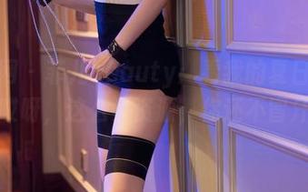 秀人网 - 菲儿beauty：看我的夏日美图，哎呀，这么多资源，你还不冒汗？
