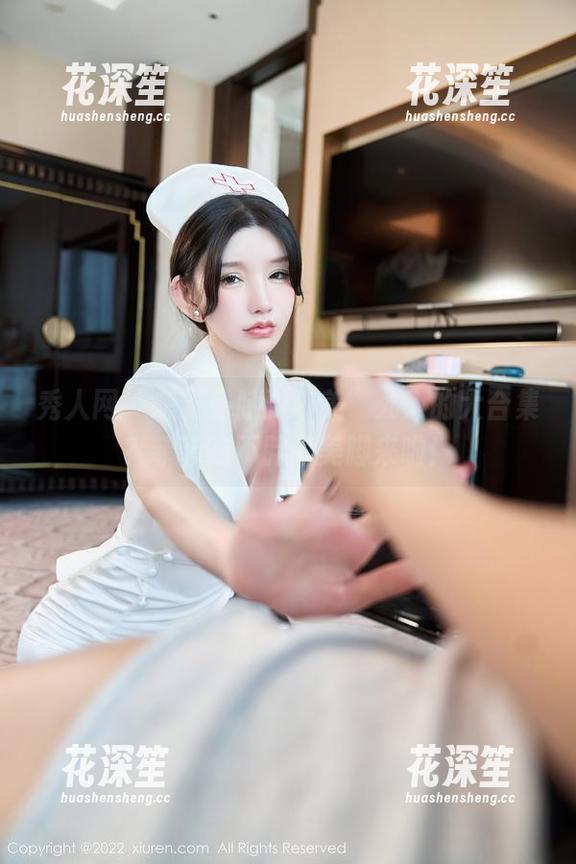 秀人网 - 想要看腿到“美”死人的大合集？菲菲吃不胖的美脚来啦！