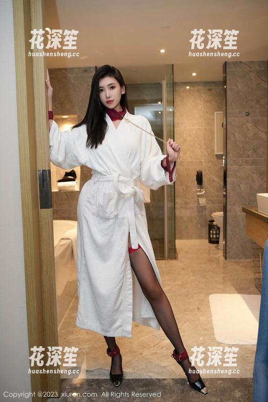 秀人网-软情 秀人网 - 好运来袭:软情学妹的私房写真,适合藏在心底的那种私密感。