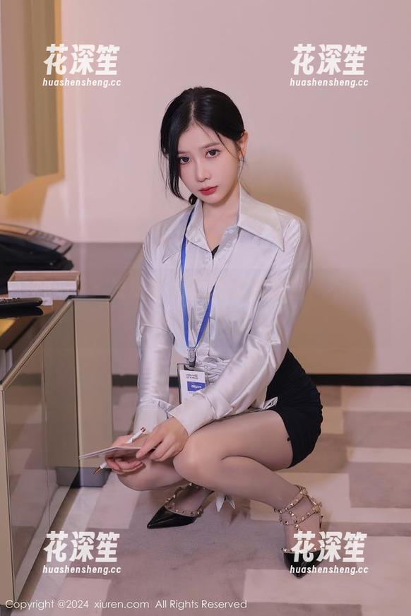 秀人网-陈柒柒 秀人网 - 发现陈柒柒的自拍新招,不得不分享这组写真!