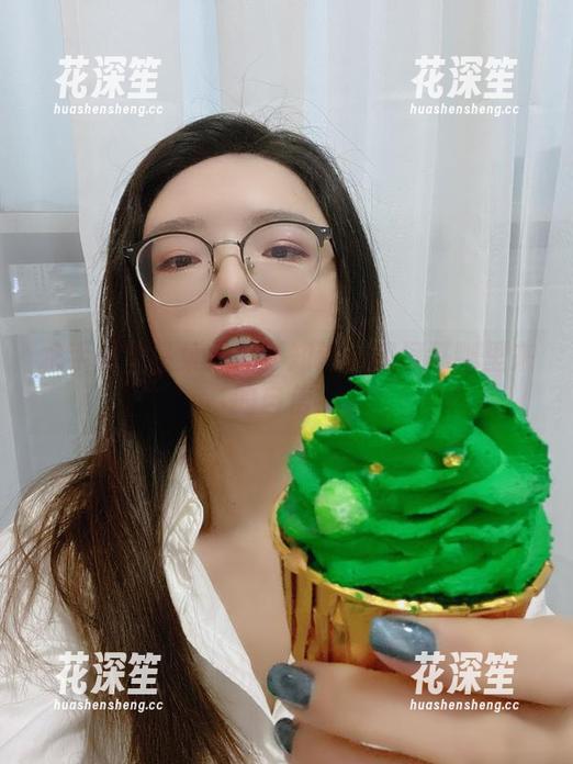 秋和柯基 水手服作品集:我不知道秋和柯基哪里来的自信。