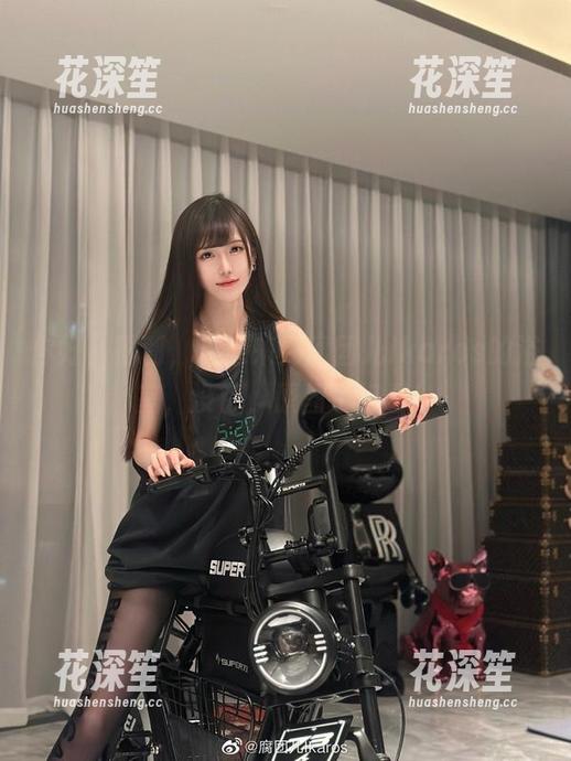 你好，福利，欢迎来到腐团儿Ikaros的浴室，没错，原图也好看！