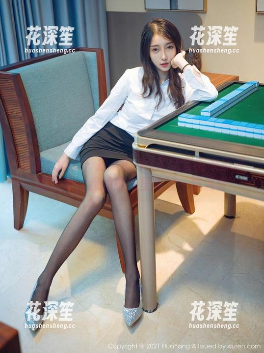 花漾show-玥儿玥er 花漾show - 把玥儿玥er的全套毛衣扔进图片里,我的脑海里掠过一阵温馨
