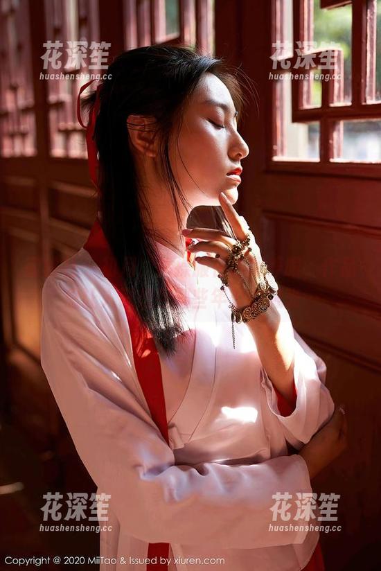 蜜桃社-初月 蜜桃社 - 初月,体操服在线超养眼,作品总让人联想到那些年少的时光…