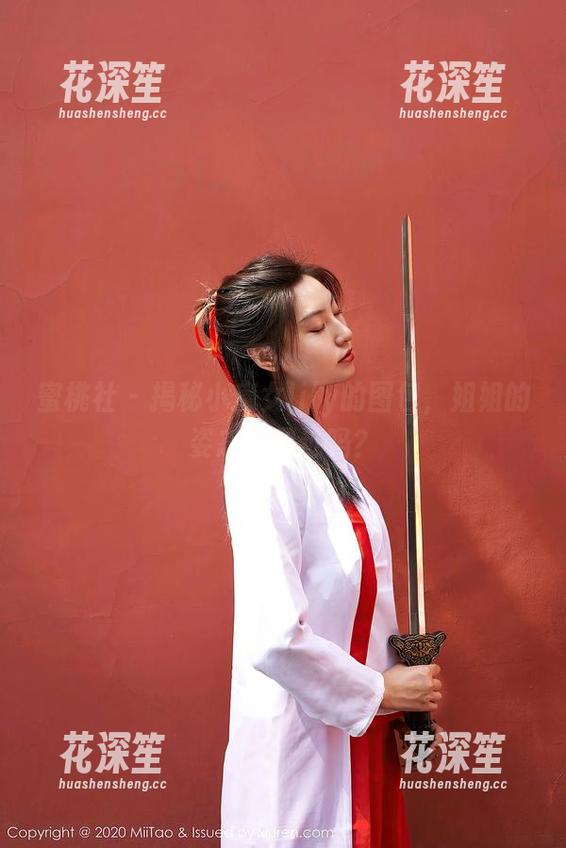 蜜桃社 - 揭秘小魔女lily的图包，姐姐的姿态你见过吗？
